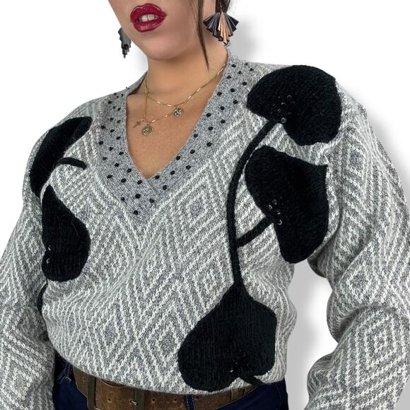 90's wool blend gray geometric knit sweater by ANGENIE - Picture 15 of 16